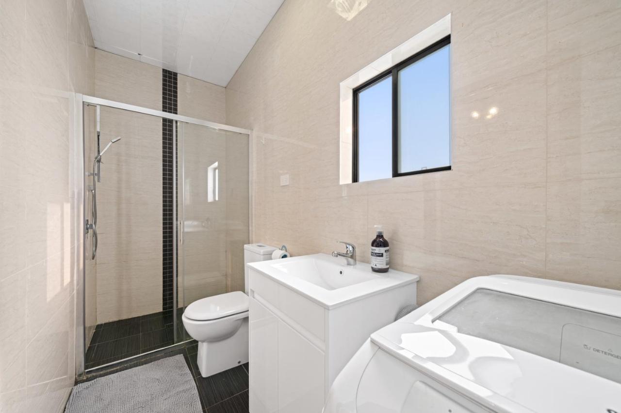 Spacious 1 Bedroom Guest House With Free Parking Sydney Ngoại thất bức ảnh